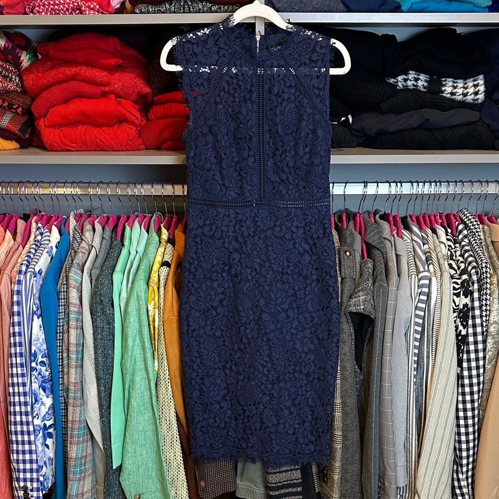 Bardot navy sleeveless exposed zipper back slit lined lace midi dress size XS
